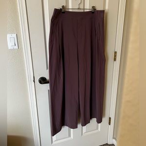 Brooklyn Heights Wide Leg Pants by Athleta in Size 16